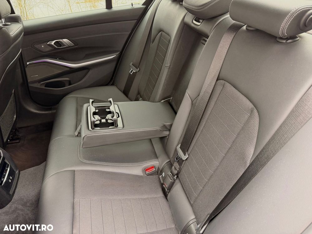 BMW Seria 3 330e Aut. M Sport - 10