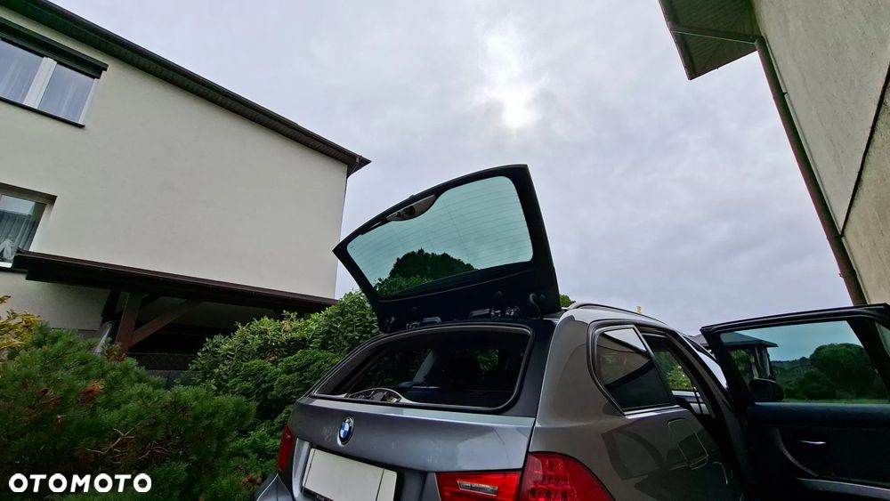 BMW Seria 3 320d xDrive DPF - 16