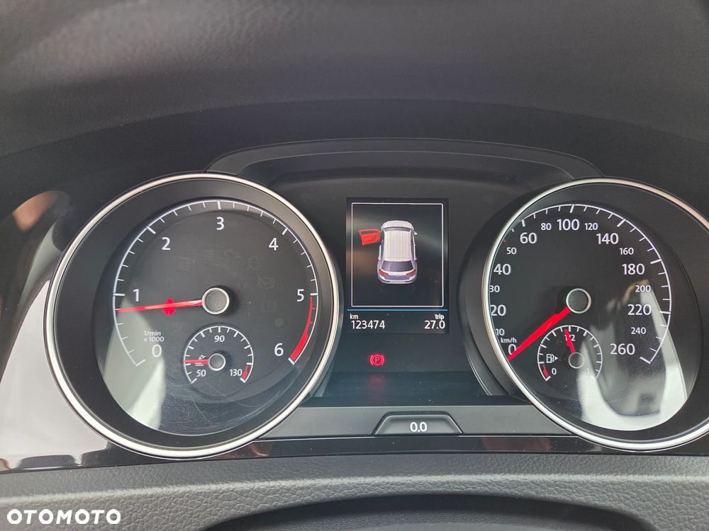 Volkswagen Golf - 9