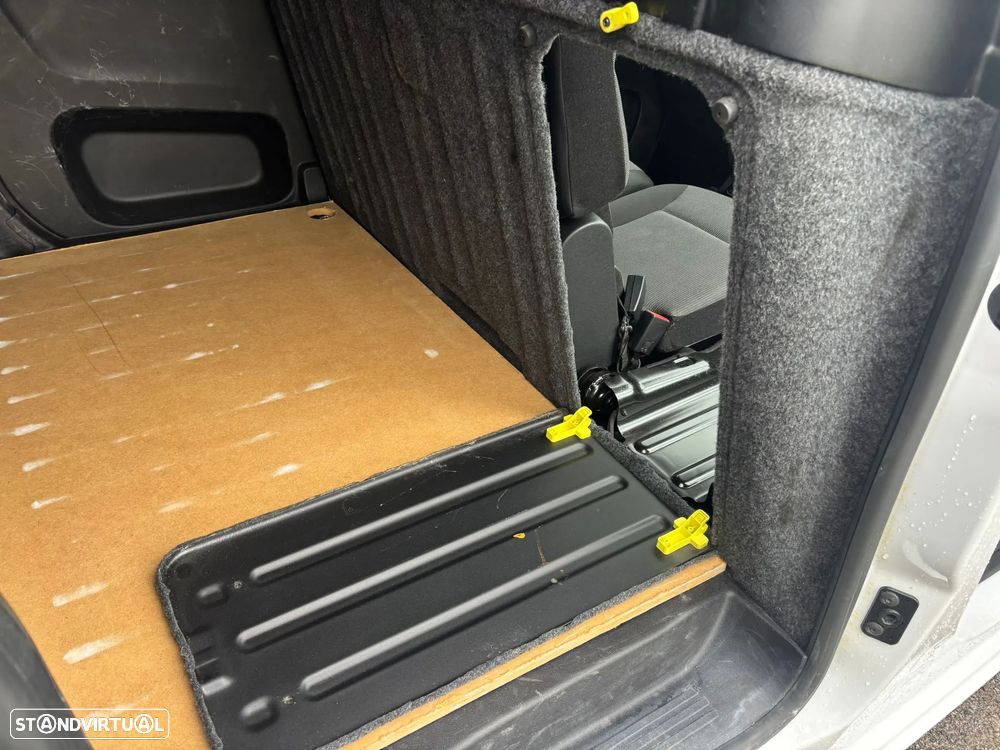 Opel Combo 1.5 102cv 3 LUG - LONGA - AC - IVA DEDUTÍVEL - 10