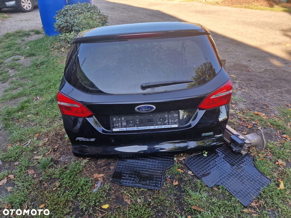Klapa  tył  ford  Focus  Mk3  lift  w  kolorze  JF - 2