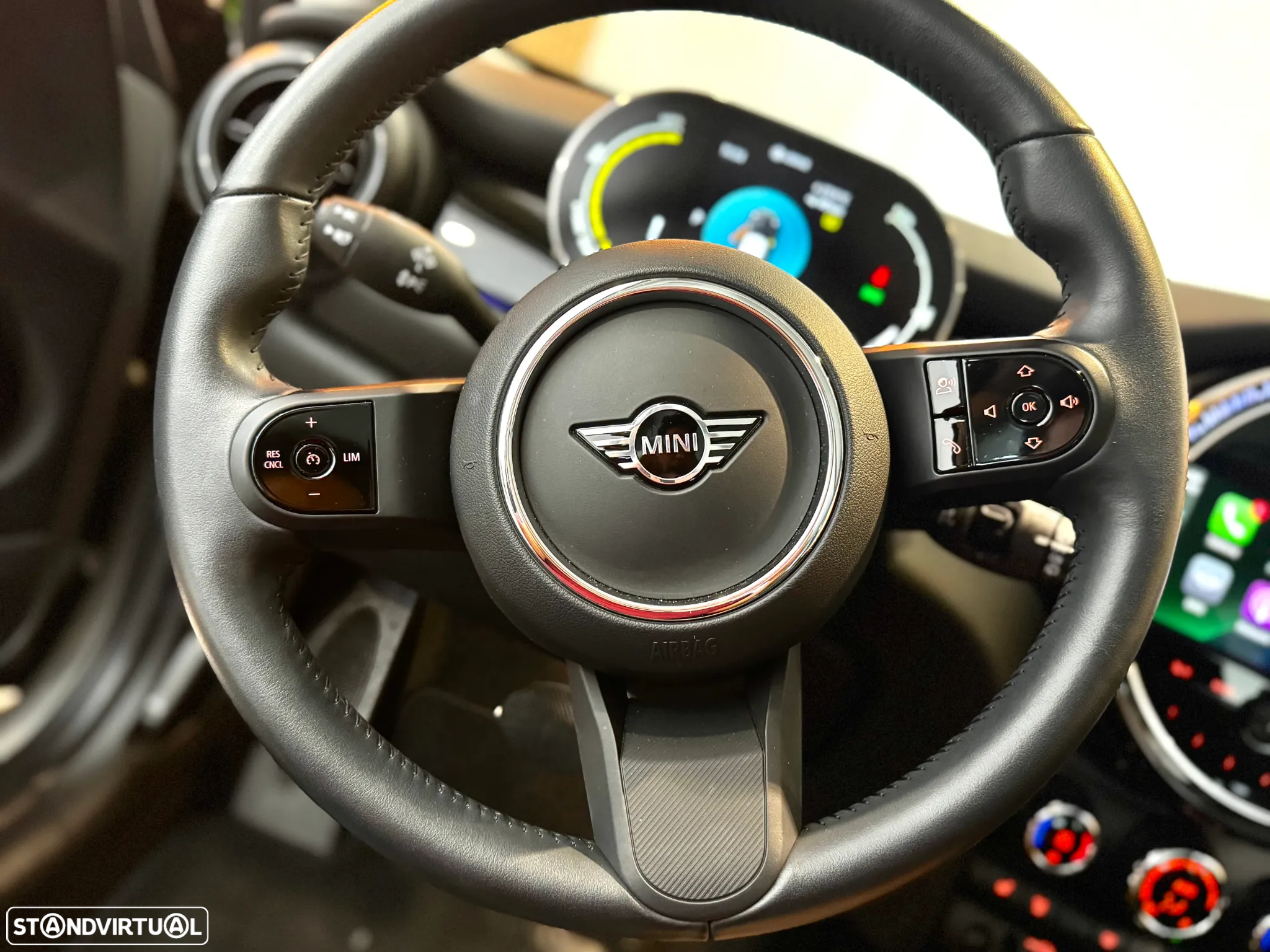 MINI 3 Portas Cooper SE Premium Extra Essential - 6