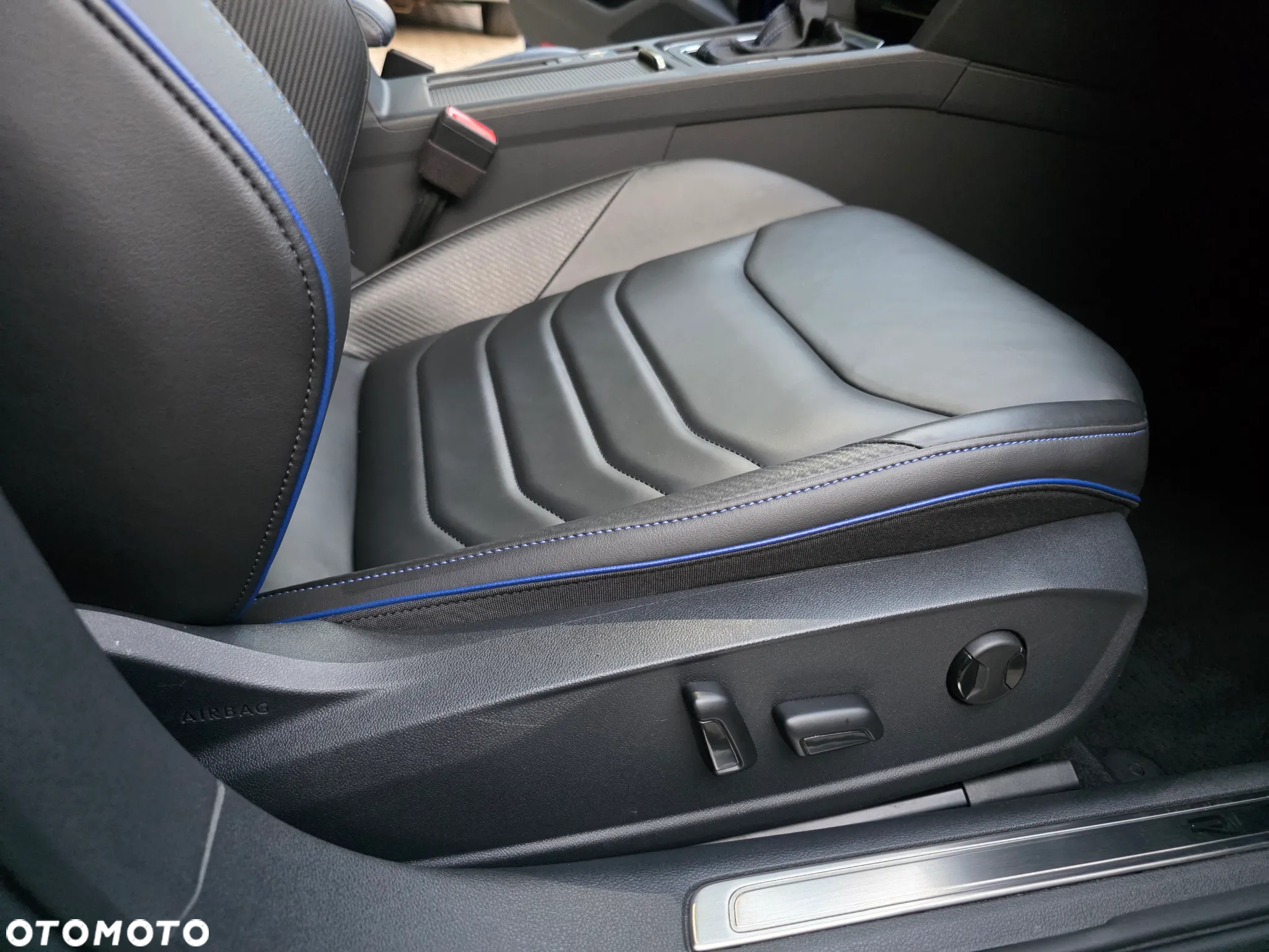 Volkswagen Arteon 2.0 TSI 4Motion R DSG - 34