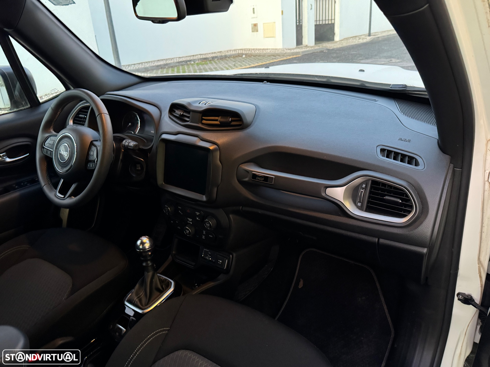 Jeep Renegade 1.0 T Sport - 10