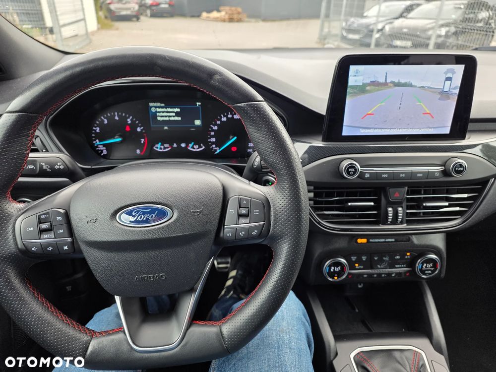 Ford Focus 1.0 EcoBoost Hybrid ST-LINE - 8