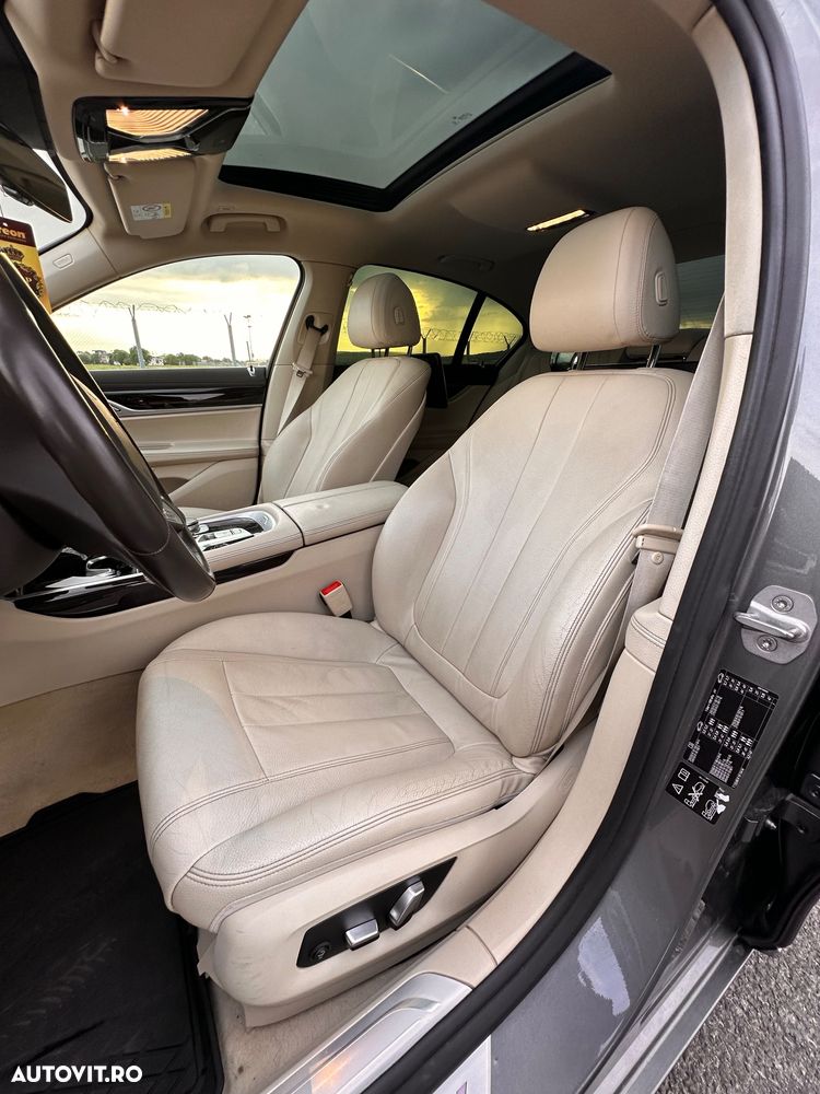 BMW Seria 7 730d xDrive - 12