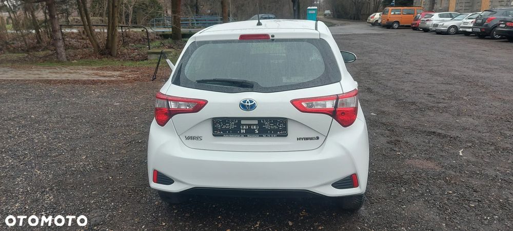 Toyota Yaris - 5
