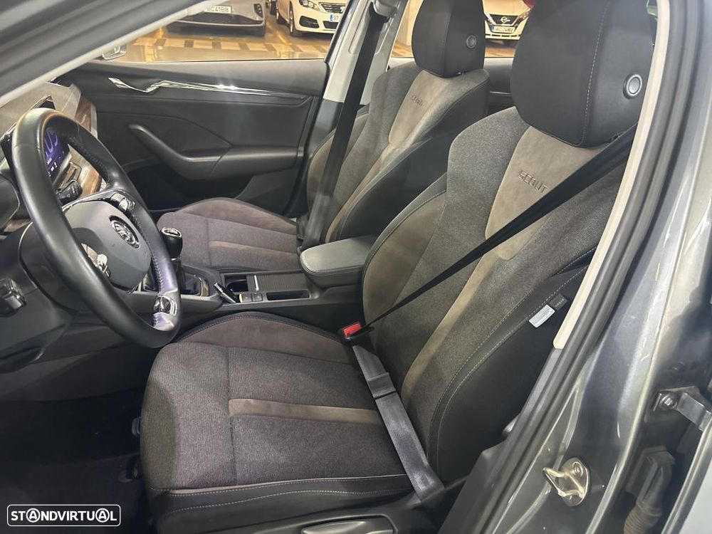 Skoda Octavia Break 2.0 TDI Scoutline - 5
