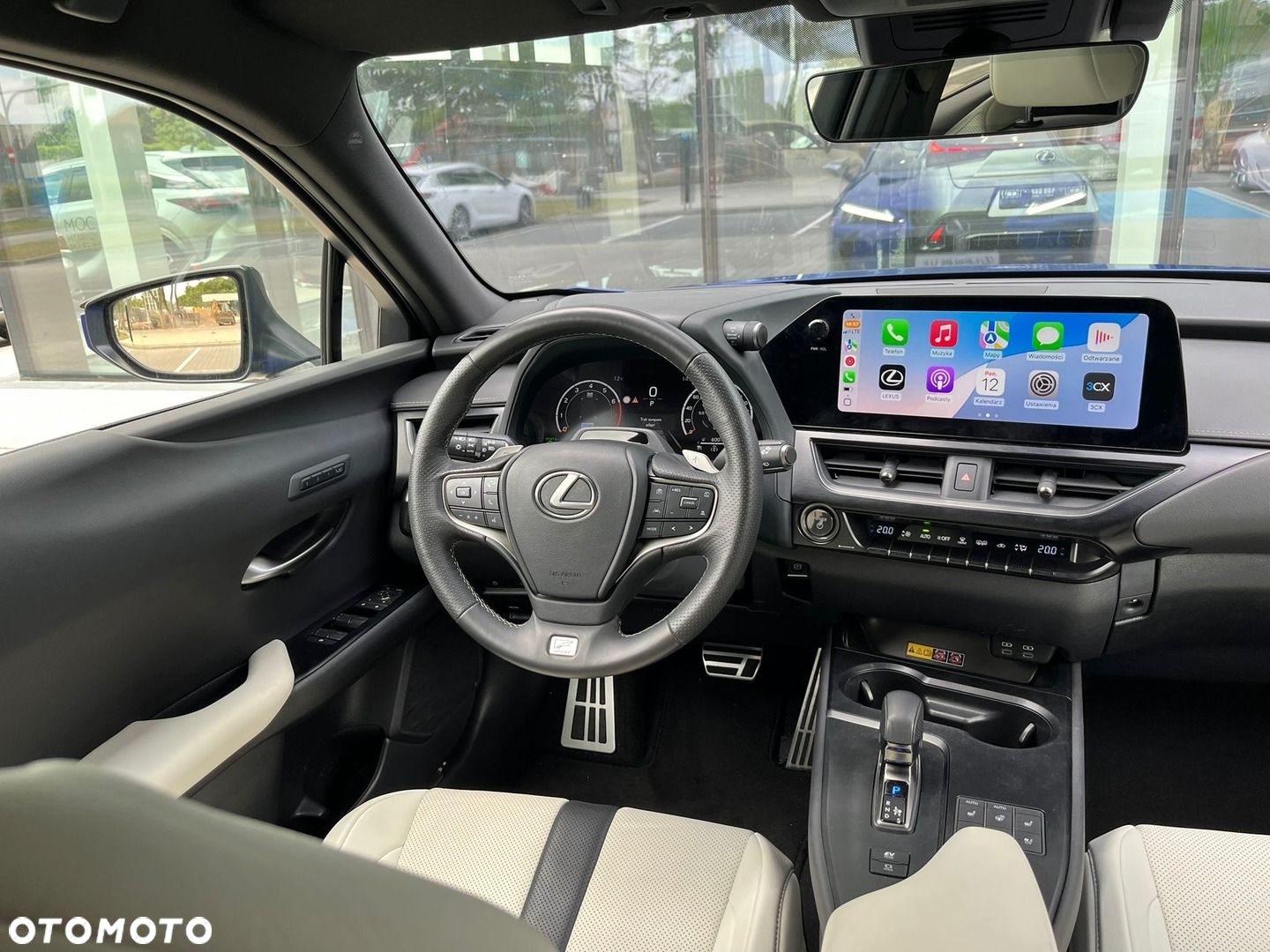 Lexus UX - 4