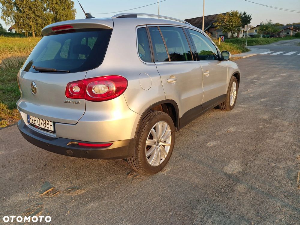 Volkswagen Tiguan - 13