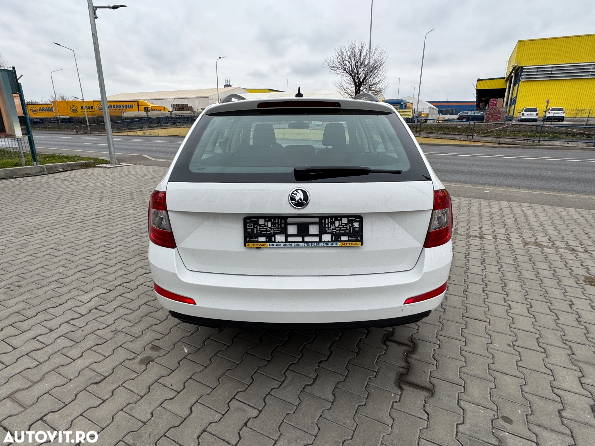 Skoda Octavia 2.0 TDI DSG Ambition - 9