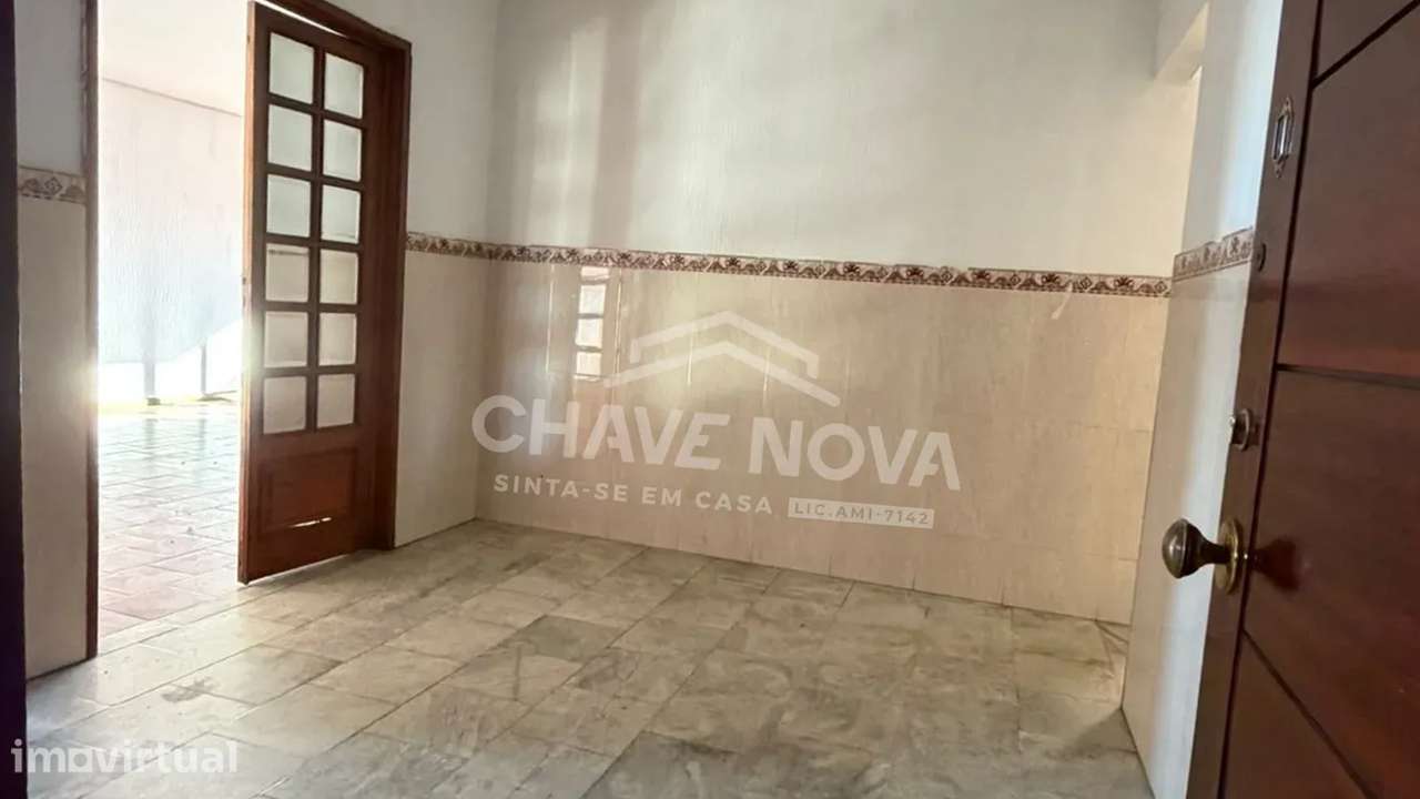 FN - Apartamento T3 , varandas e garagem | Oliveira do Douro, Gaia - Grande imagem: 5/12