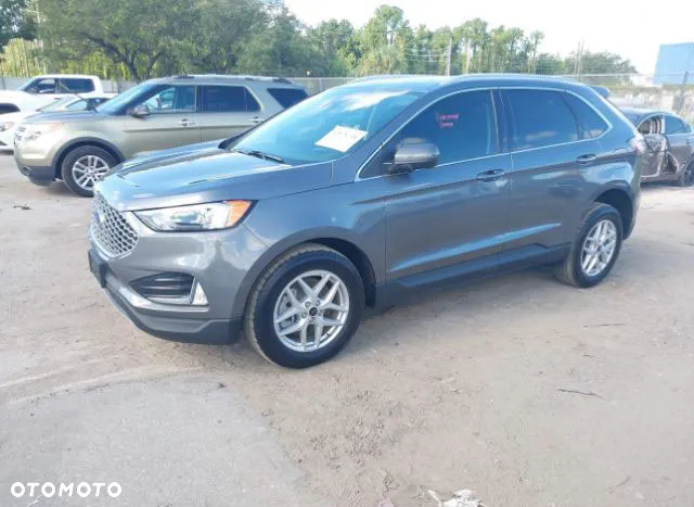 Ford Edge - 2