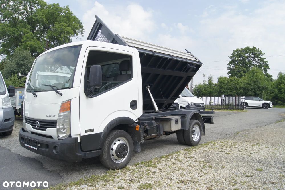 Nissan CABSTAR - 3