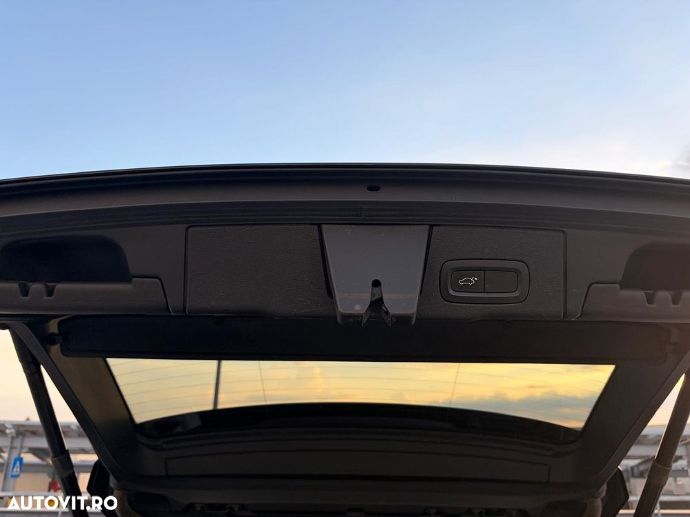 Volvo XC 60 D5 AWD Inscription - 31