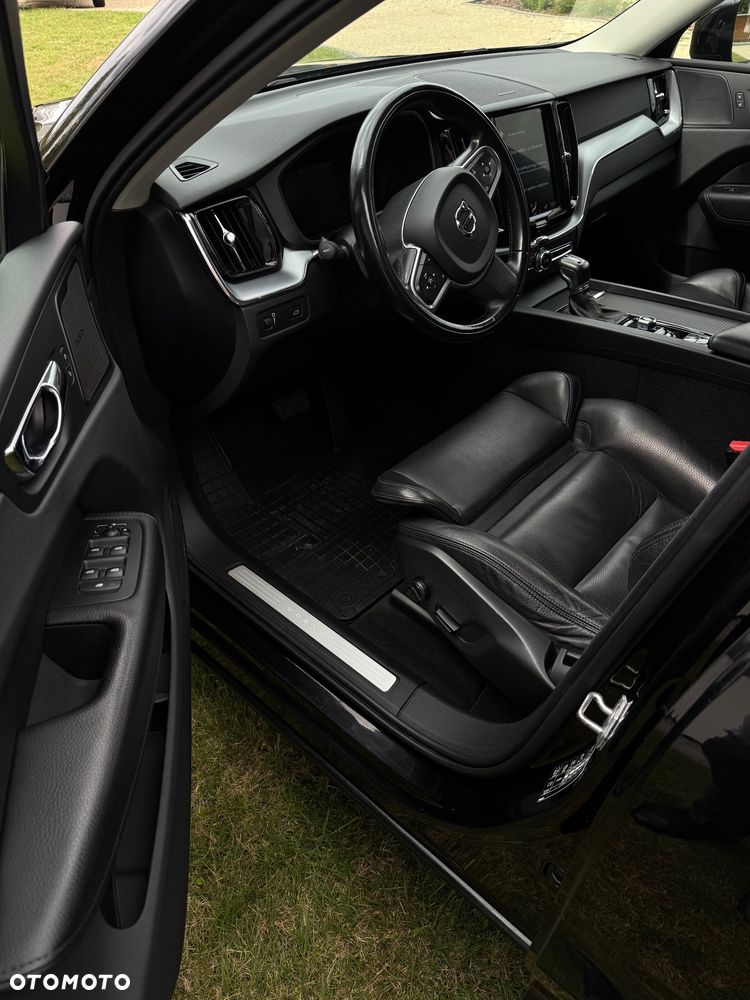 Volvo XC 60 D4 AWD Momentum - 7