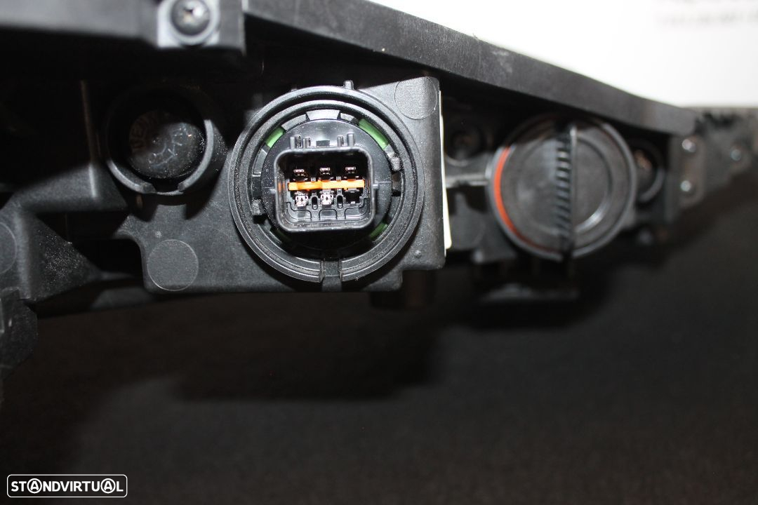 Farol Hyundai Kona - 3