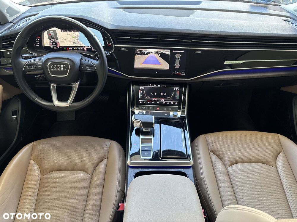 Audi Q7 - 10