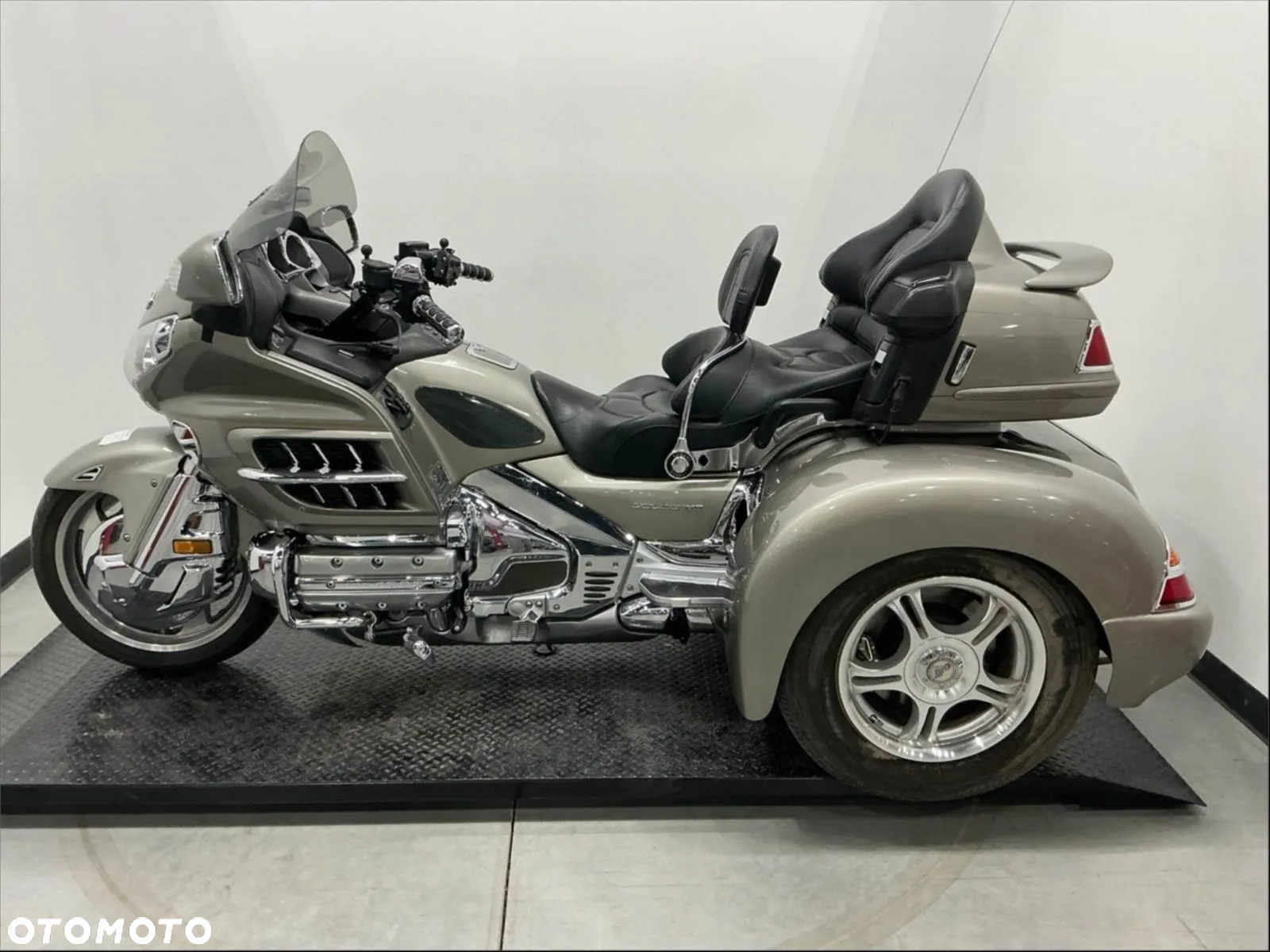 Honda GL - 3