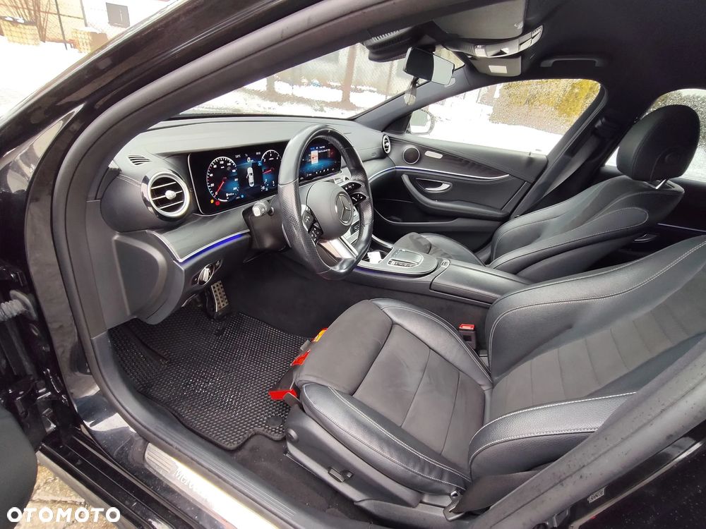 Mercedes-Benz Klasa E 220 d 4-Matic AMG - 11