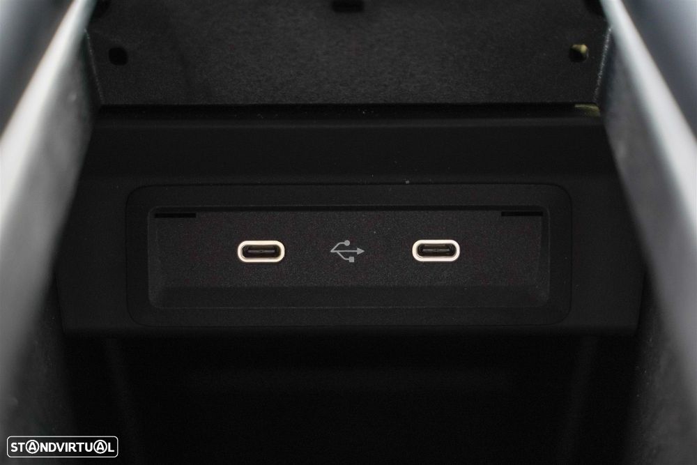 Mercedes-Benz EQA 250+ AMG Line - 28