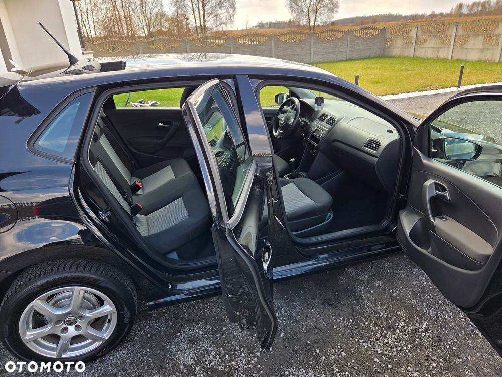 Volkswagen Polo 1.4 16V Comfortline - 25