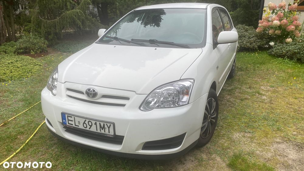 Toyota Corolla - 1
