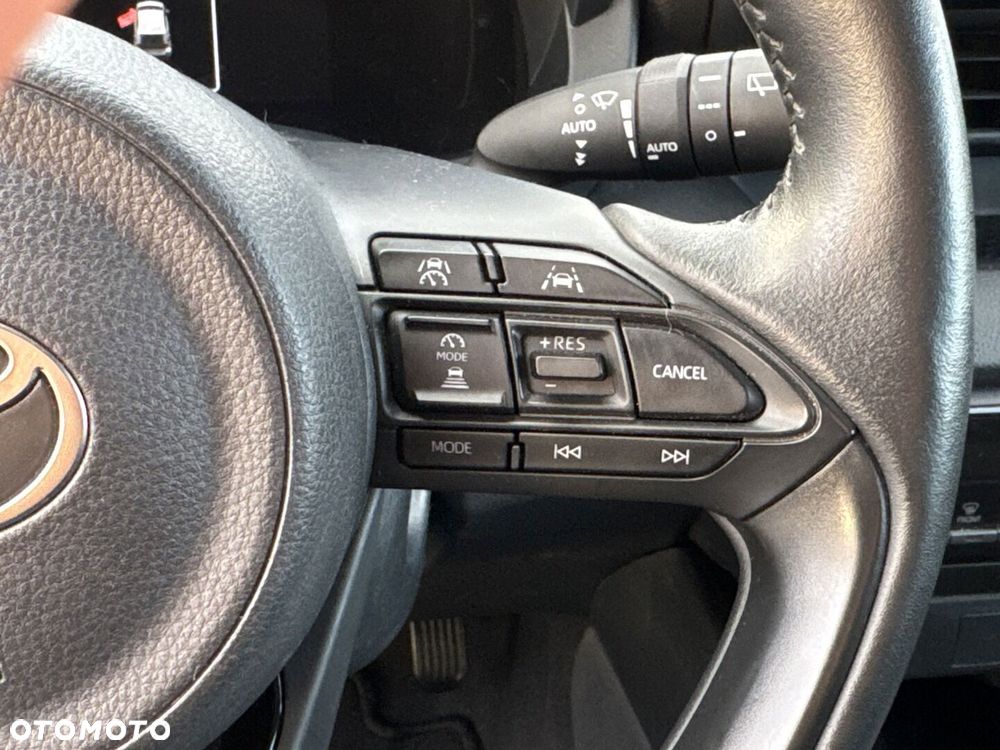 Toyota Yaris Hybrid 1.5 Style - 22