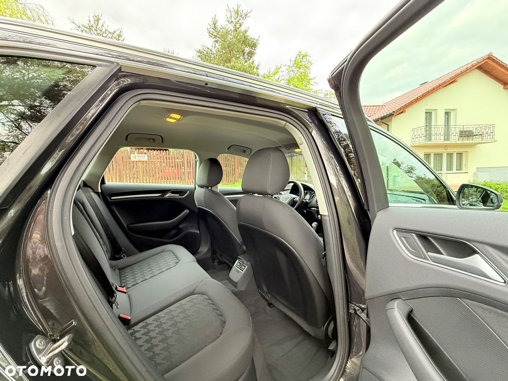 Audi A3 Sportback 1.2 TFSI Attraction S tronic - 30