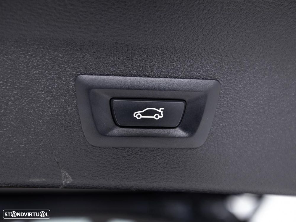 BMW X1 16 d sDrive Auto - 14