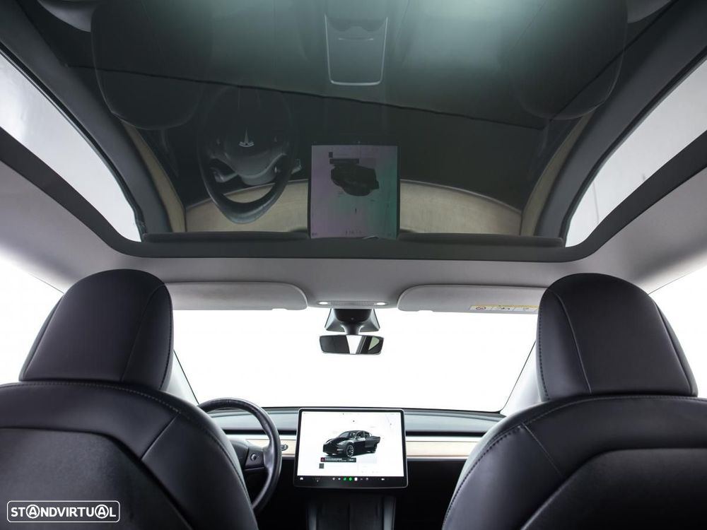Tesla Model Y Long Range Dual Motor AWD - 7