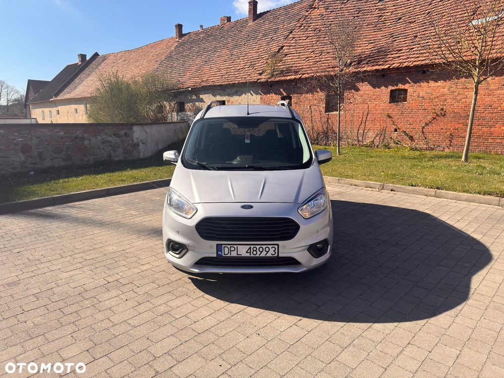 Ford Tourneo Courier 1.5 TDCi Titanium - 2