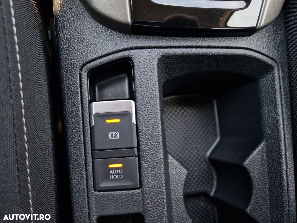 Volkswagen T-Roc - 15