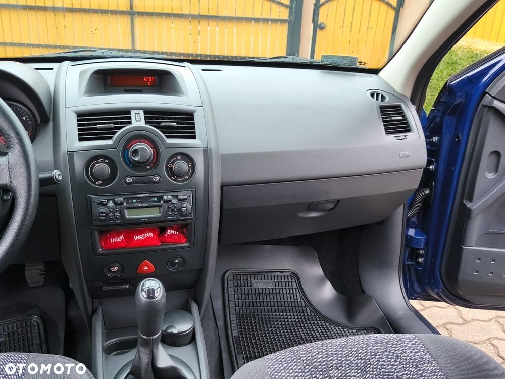 Renault Megane 1.5 dCi Confort Authentique - 18