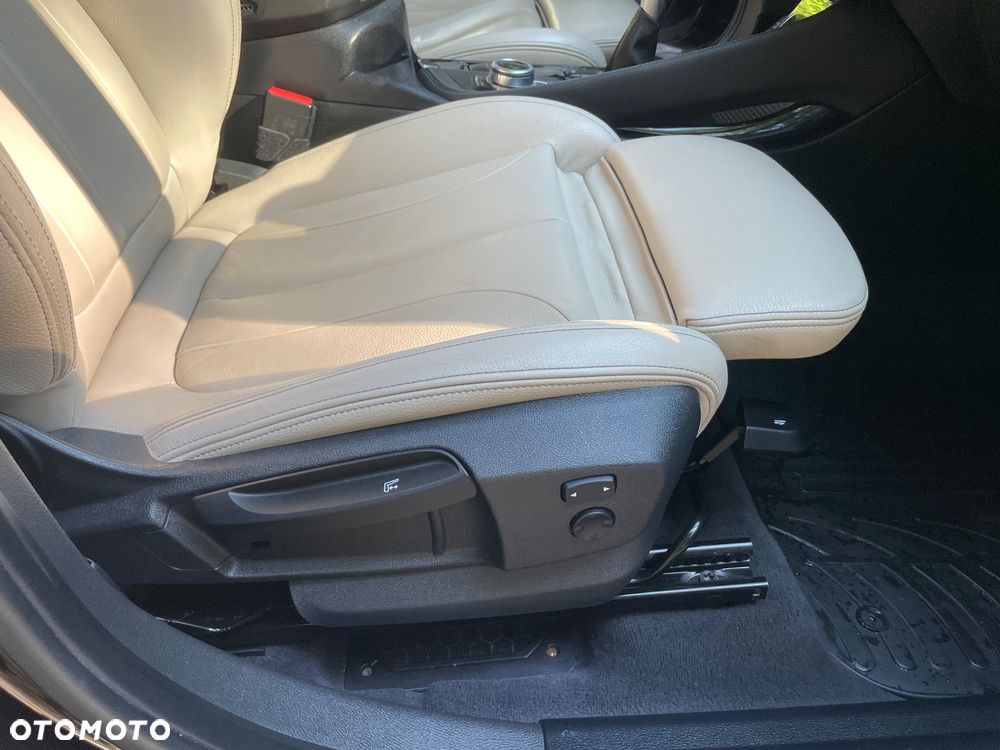 BMW X1 xDrive20d Advantage sport - 22