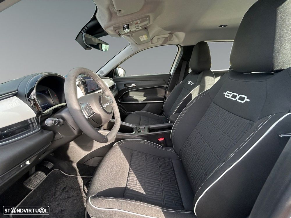 Fiat 600 1.2 Hybrid - 10