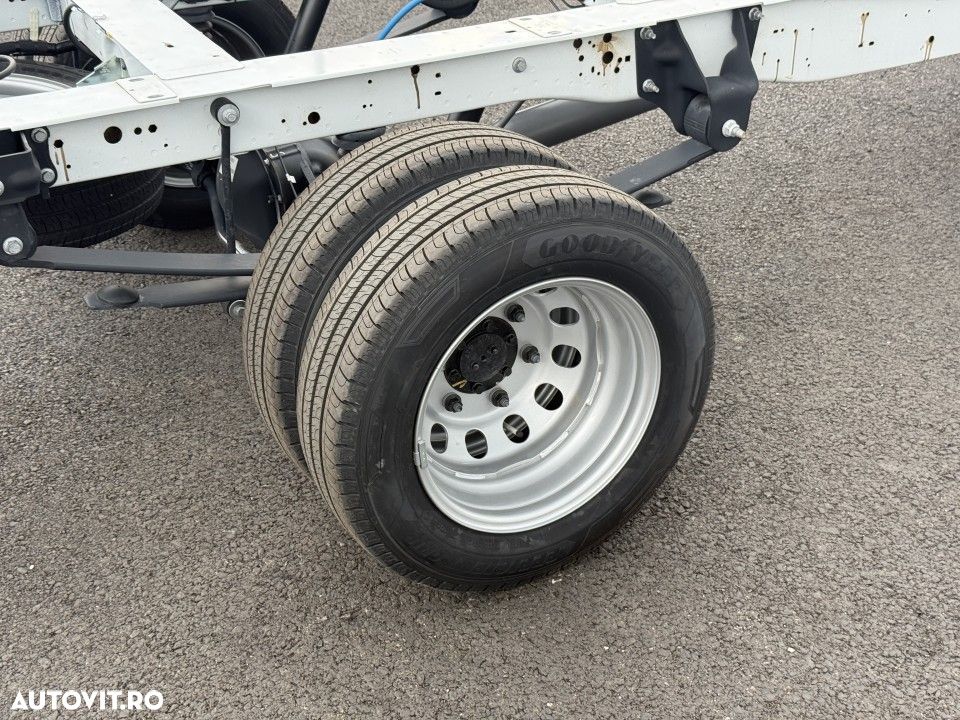 Ford Transit - 8