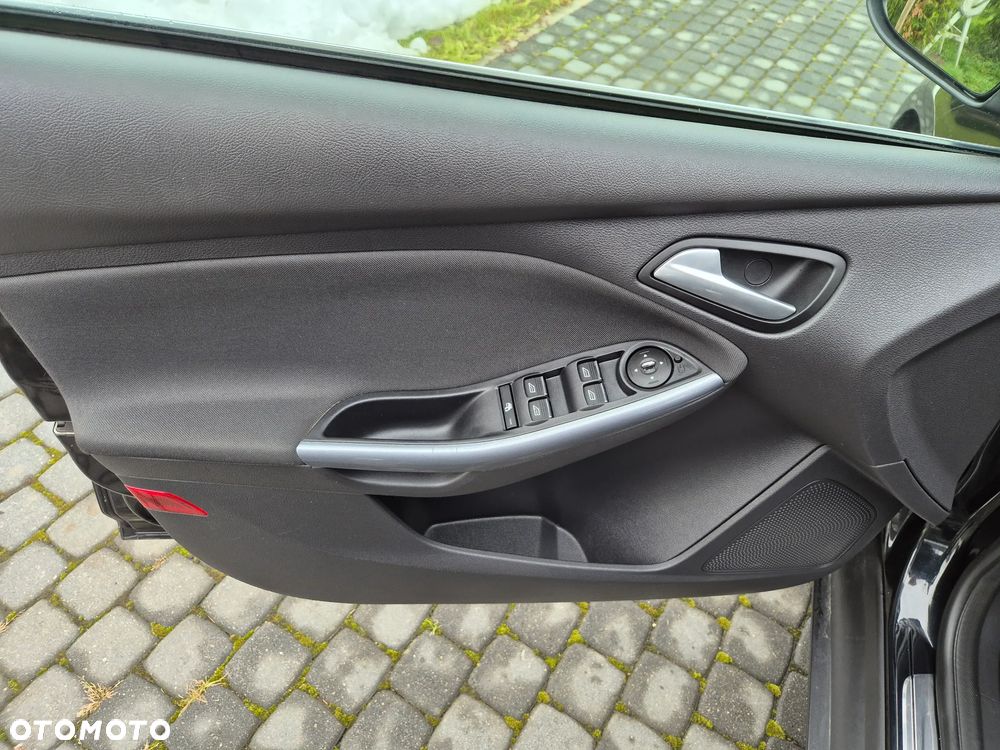 Ford Focus 1.6 EcoBoost Start-Stopp-System Titanium - 31