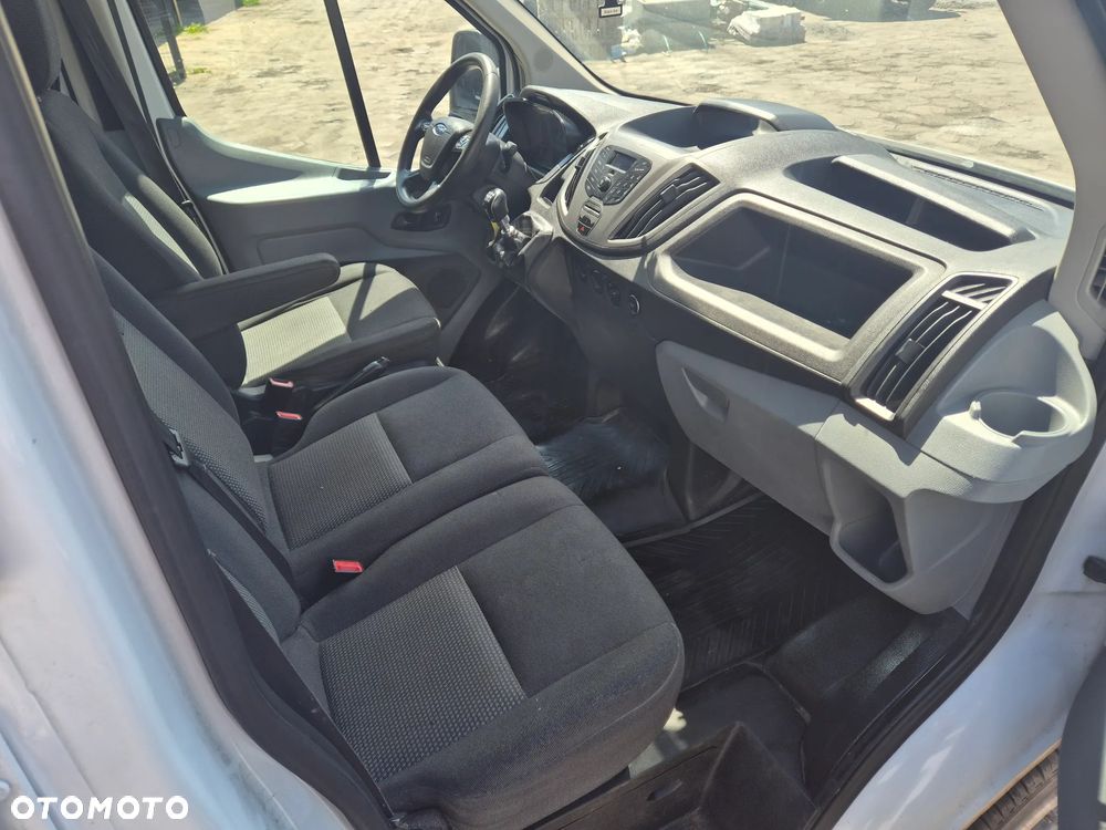 Ford Transit - 8