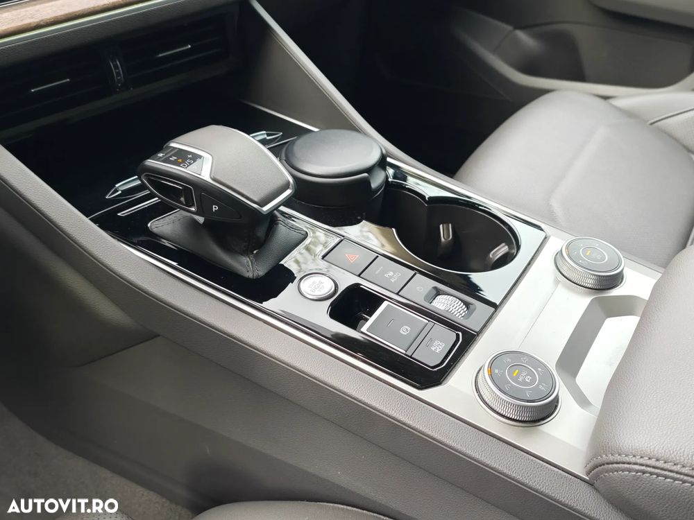Volkswagen Touareg V6 TDI Atmosphere - 23