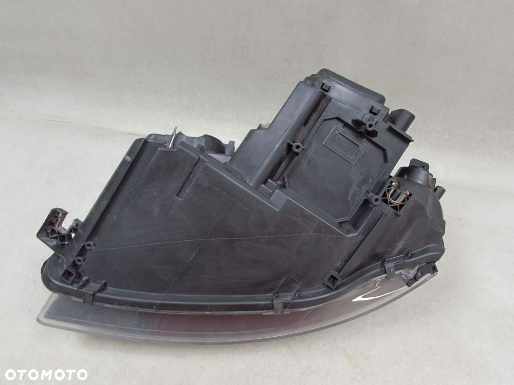 AUDI A3 8P SPORTBACK 5D 08-09 LAMPA PRZOD PRAWA 8P0941004L UK - 5