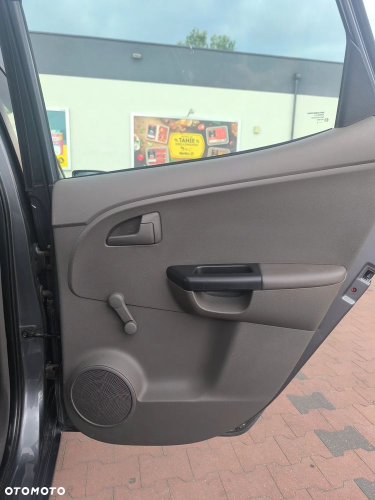 Kia Venga 1.4 M - 17