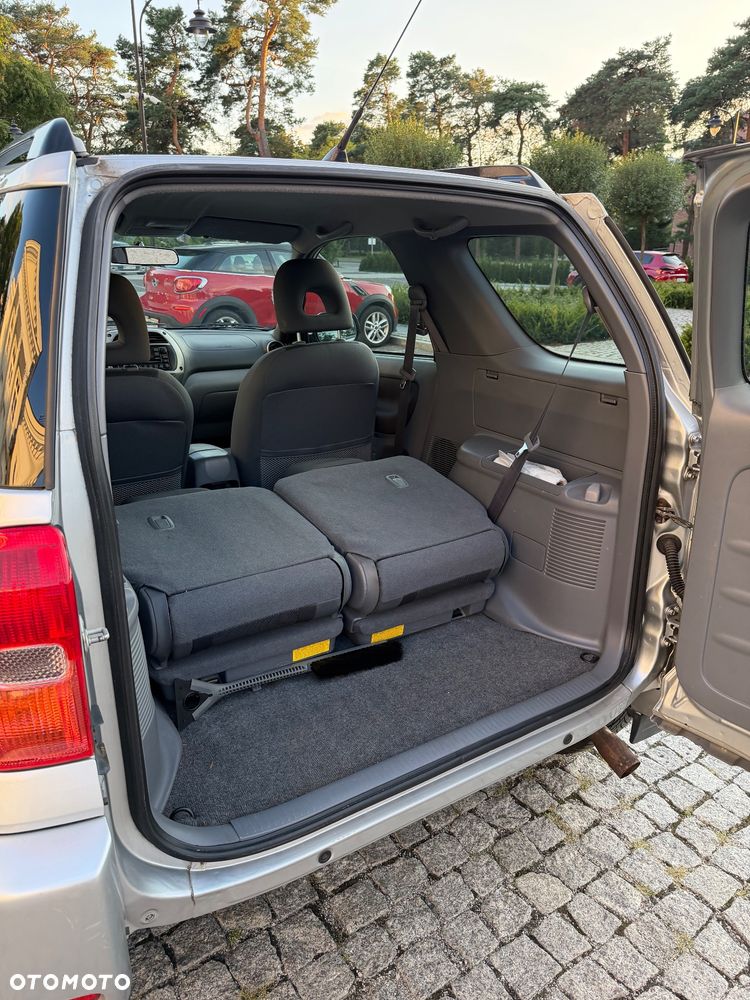 Toyota RAV4 1.8 VVT-i 4x2 - 8