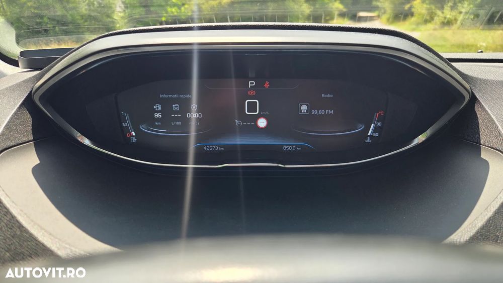 Peugeot 3008 1.6 PureTech Turbo S&S EAT8 Active - 5