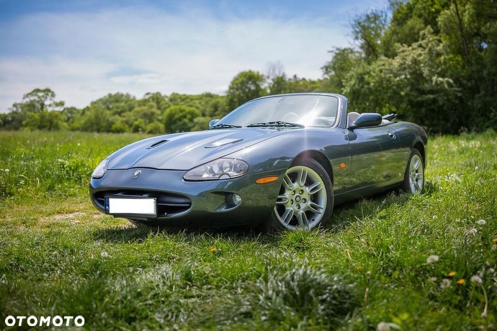Jaguar XK8 - 7