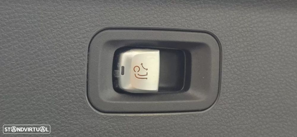 Mercedes-Benz GLC 220 d 4Matic 9G-TRONIC AMG Line - 30