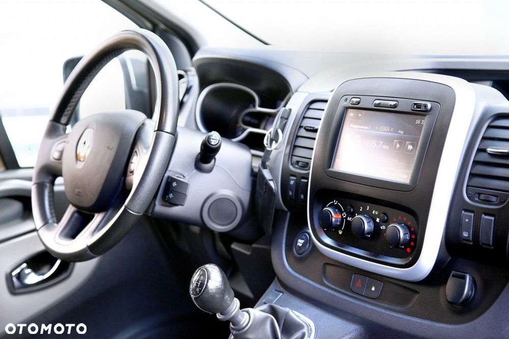 Renault Trafic - 15