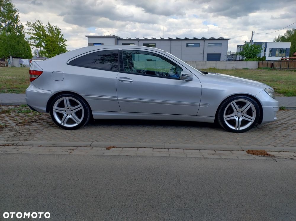 Mercedes-Benz CLC 220 CDI DPF Automatik Special Edition - 13