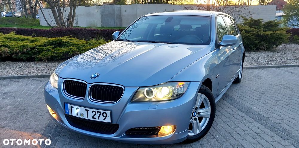 BMW Seria 3 318i Edition Exclusive - 4