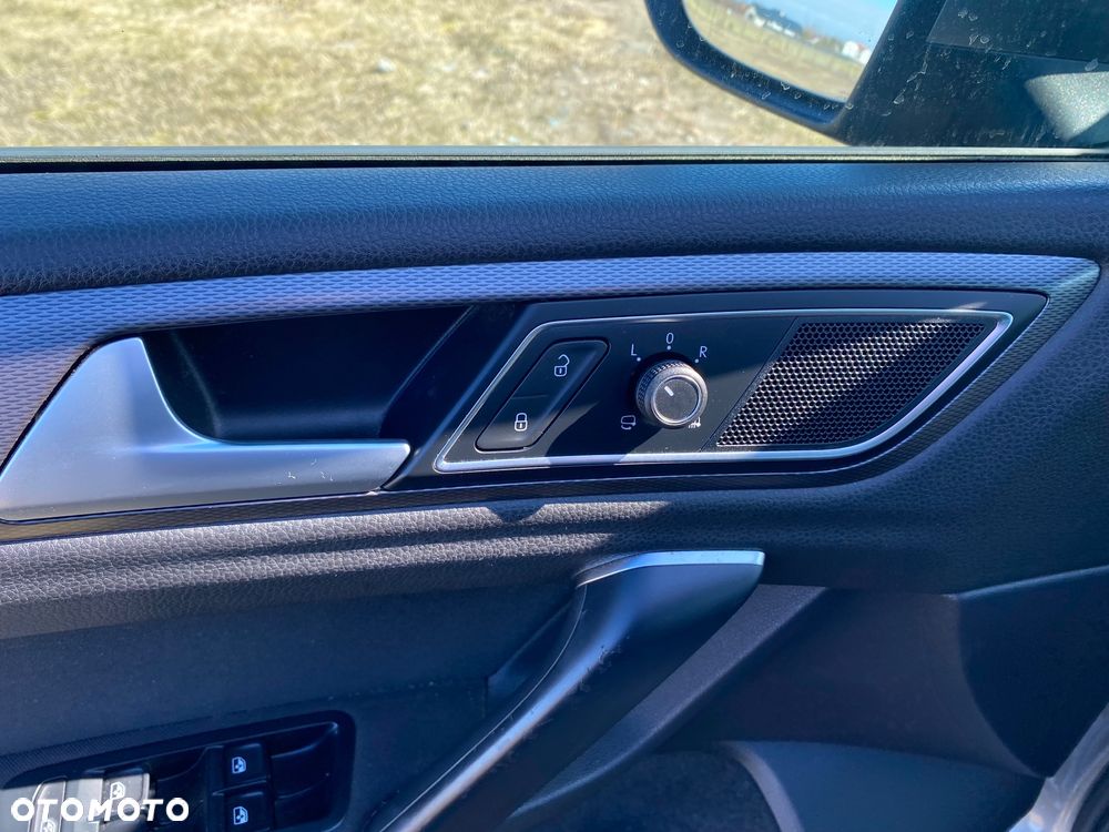 Volkswagen Golf Sportsvan 1.2 TSI BlueMotion Technology Lounge - 16